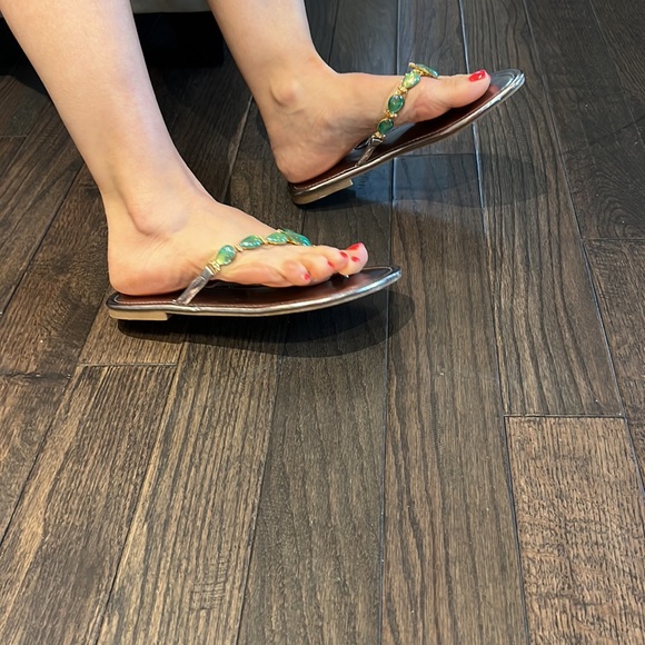 Gemstone Slippers - Picture 2 of 4